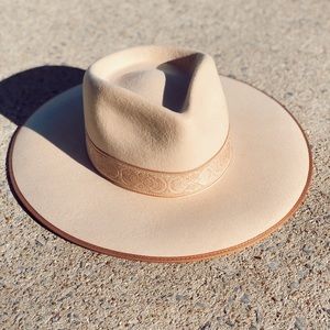 LACK OF COLOR - Ivory Rancher Special 57cm (M)